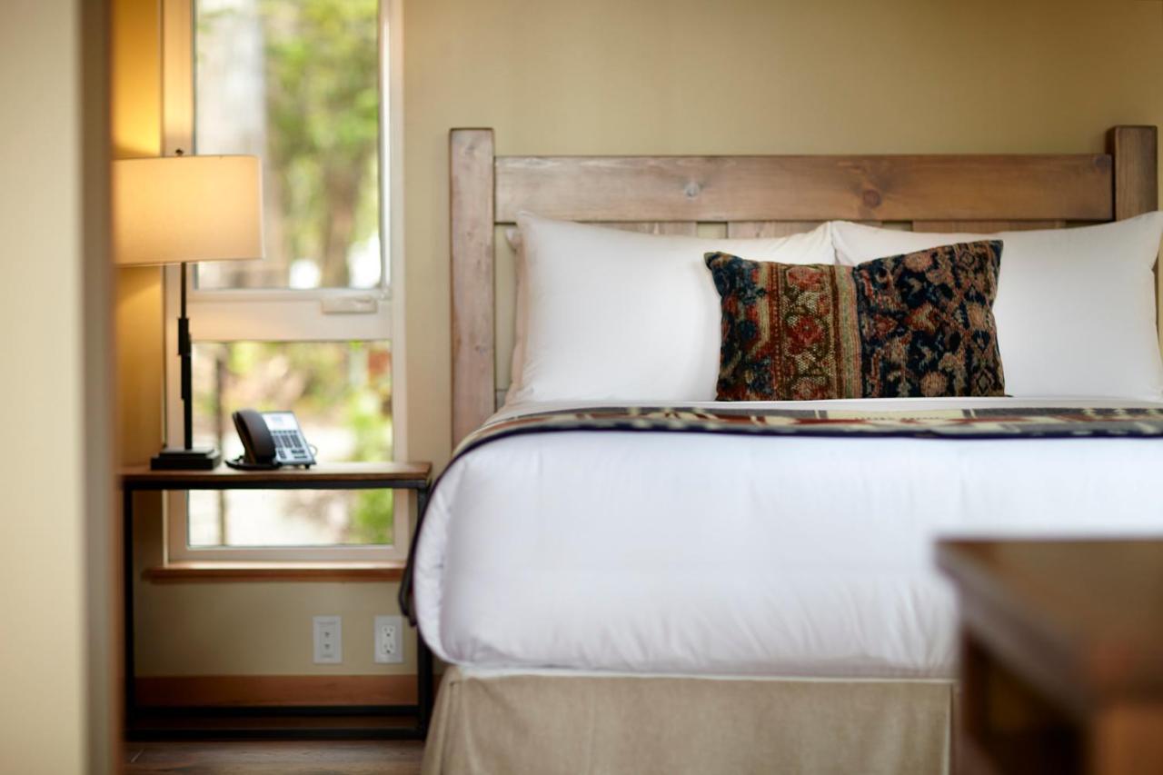 Middle Beach Lodge Тофино Экстерьер фото