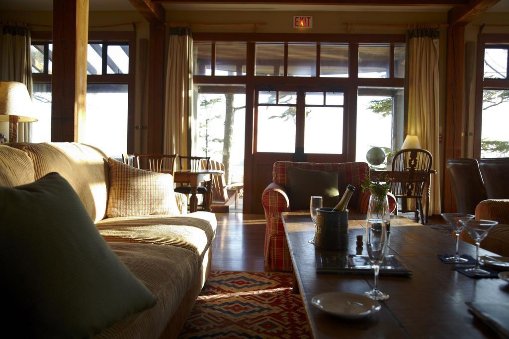 Middle Beach Lodge Тофино Экстерьер фото