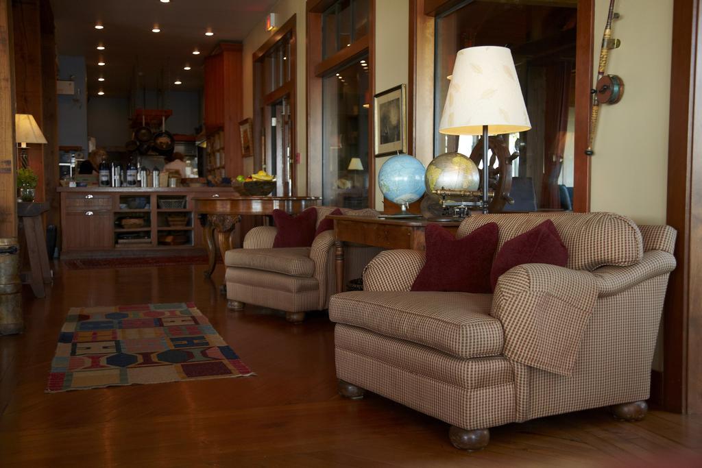Middle Beach Lodge Тофино Экстерьер фото
